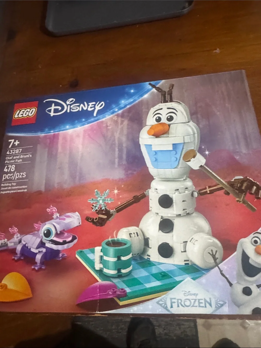 LEGO Disney Olaf and Bruni's Picnic Fun - White Olaf Buildable Toy